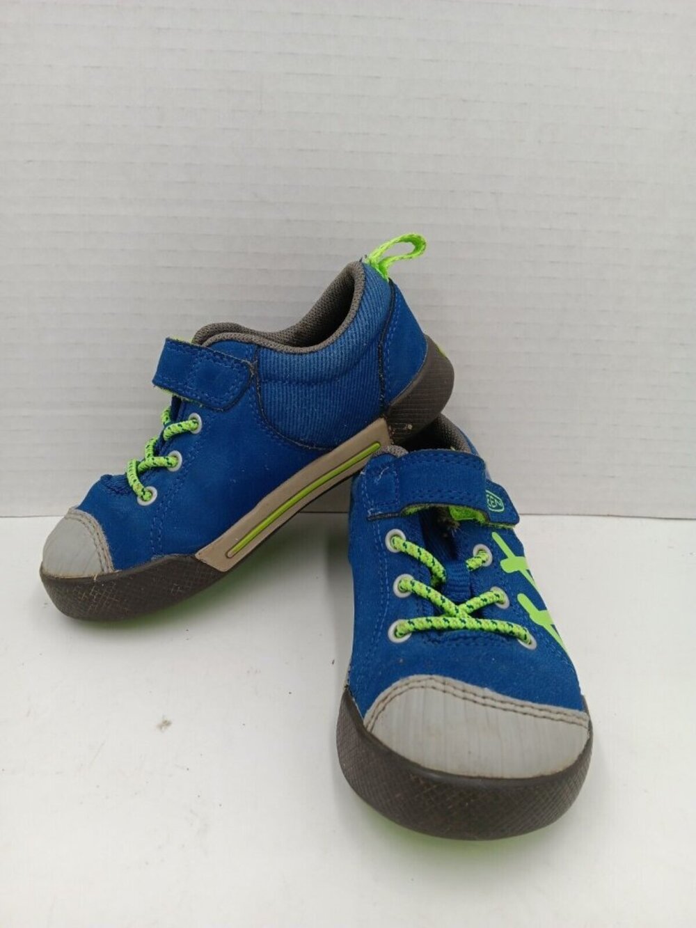 KEEN Encanto Sneaker Toddler  Size 9 True Blue/Jasmine Green